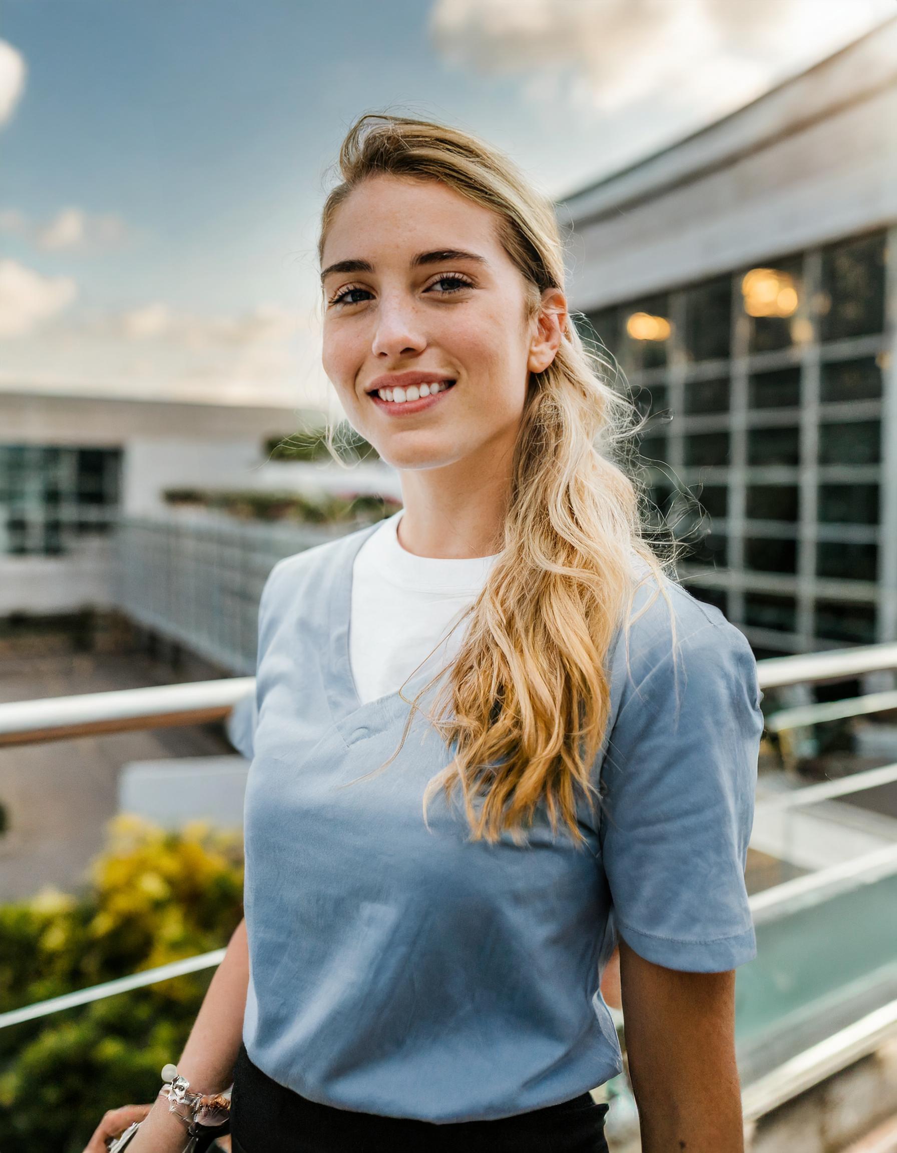 glückliche Person, positive Ausstrahlung